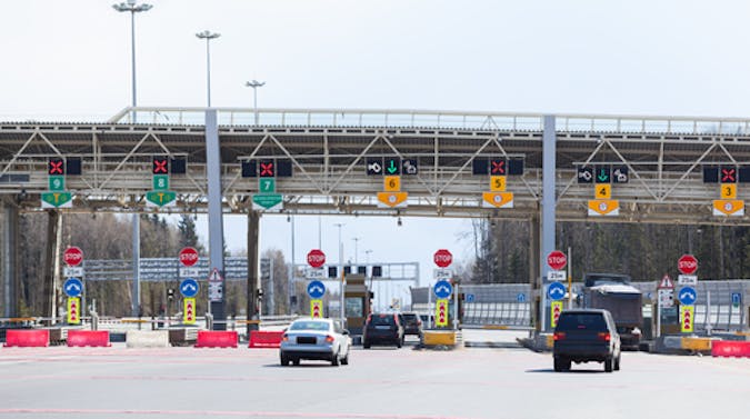 Road toll payment stations